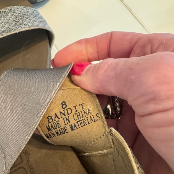 Boutique Corky Bandit Wedge Sandal - Picture 8 of 8